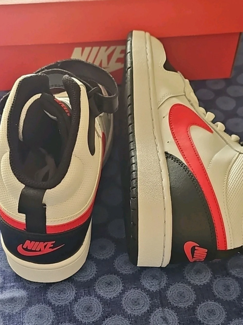 Nike kids high